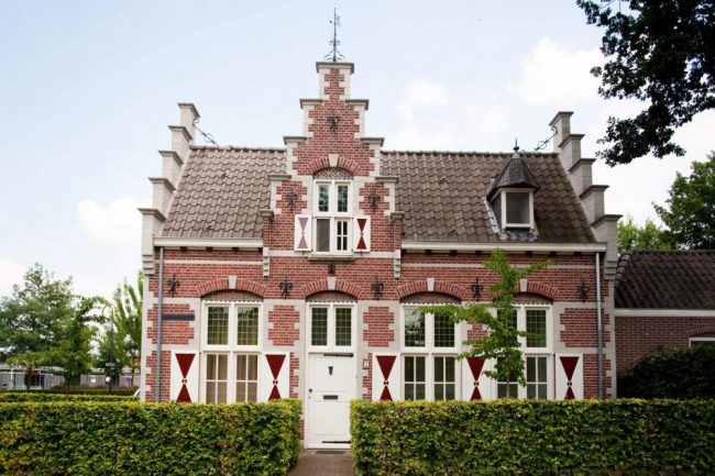 Pros and Cons of an Old House